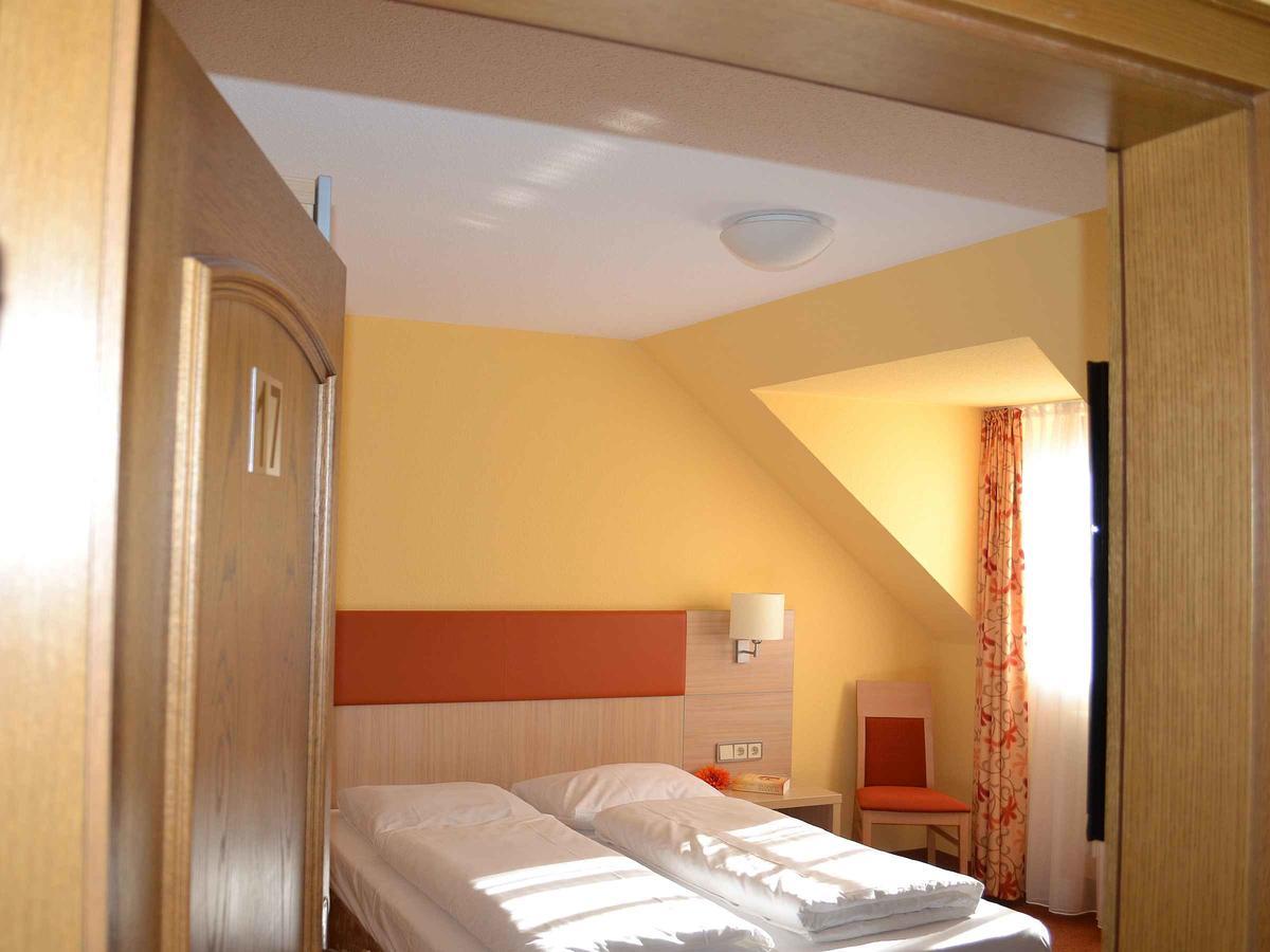 Hotel-Gasthof Rotes Ross Markt Einersheim Luaran gambar