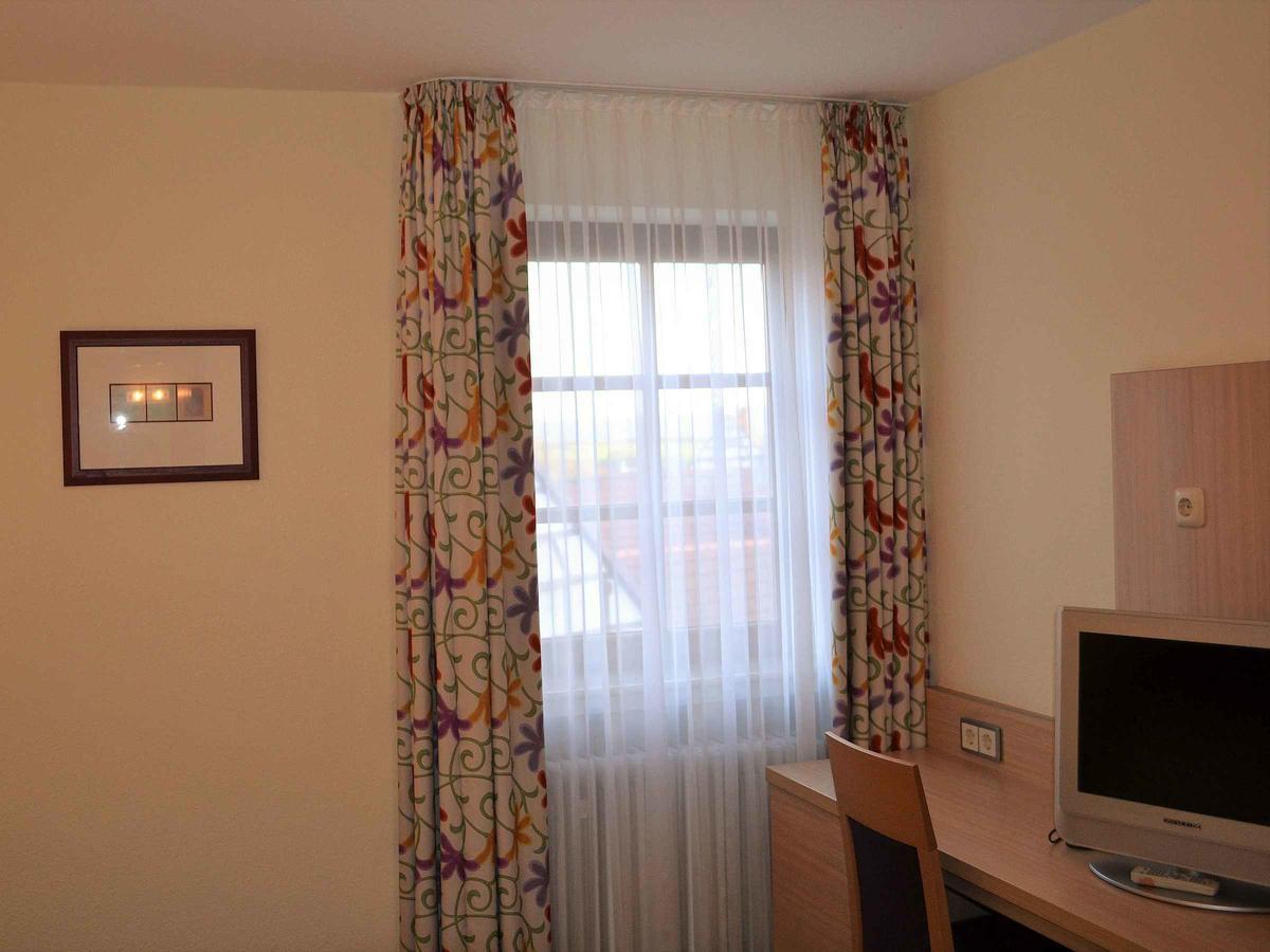 Hotel-Gasthof Rotes Ross Markt Einersheim Luaran gambar