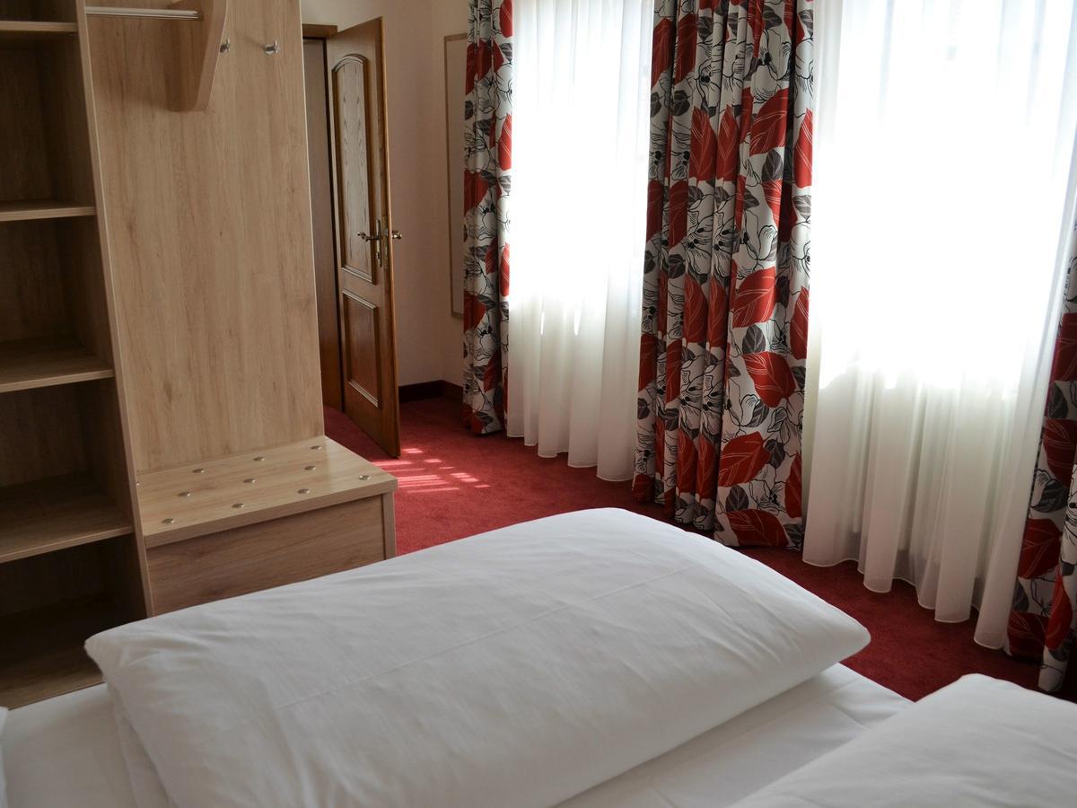 Hotel-Gasthof Rotes Ross Markt Einersheim Luaran gambar